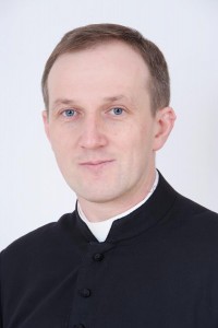 21. ks. Grzegorz Bindziuk – wikariuszW parafii od 2005 r. do 2011 r.