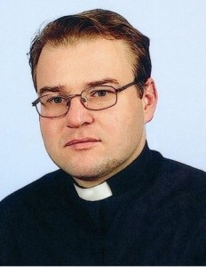 18. ks. Mariusz Konieczny – wikariuszW parafii od 2003 r. do 2004 r.