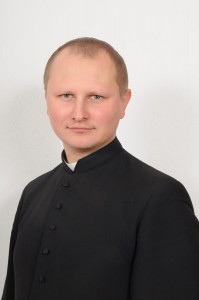 27. ks. Dariusz Radywaniuk – wikariuszW parafii od 2010 r. do 2013 r.